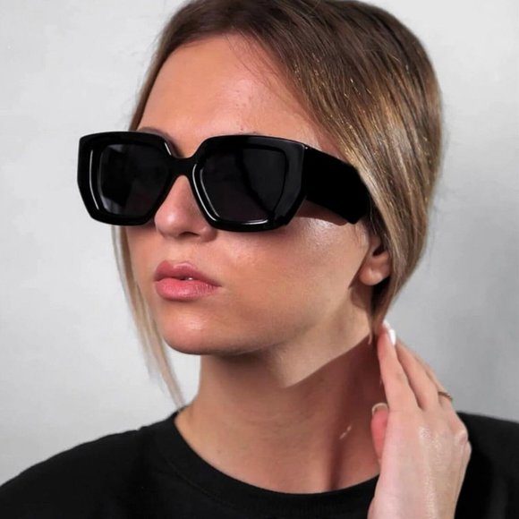 Oversized Retro Thick Square Black Frame Trendy Large Sunglasses for Men Women - Picture 2 of 9